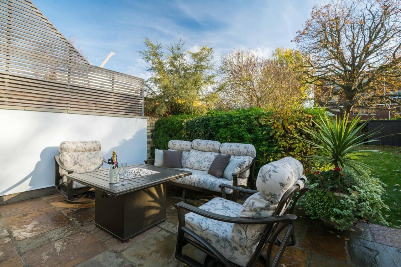 Breathtaking Putney Home With Gorgeous Garden Richmond  Kültér fotó