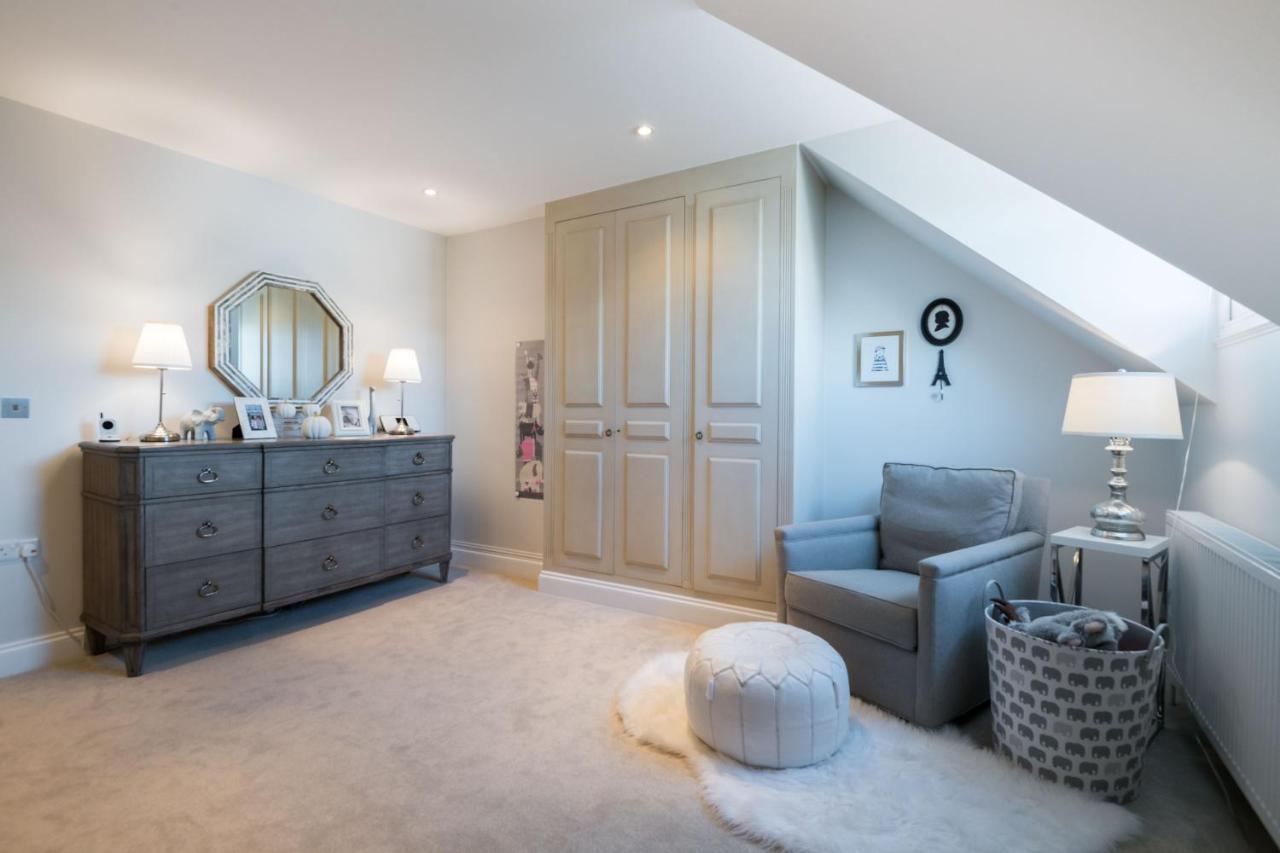 Breathtaking Putney Home With Gorgeous Garden Richmond  Kültér fotó