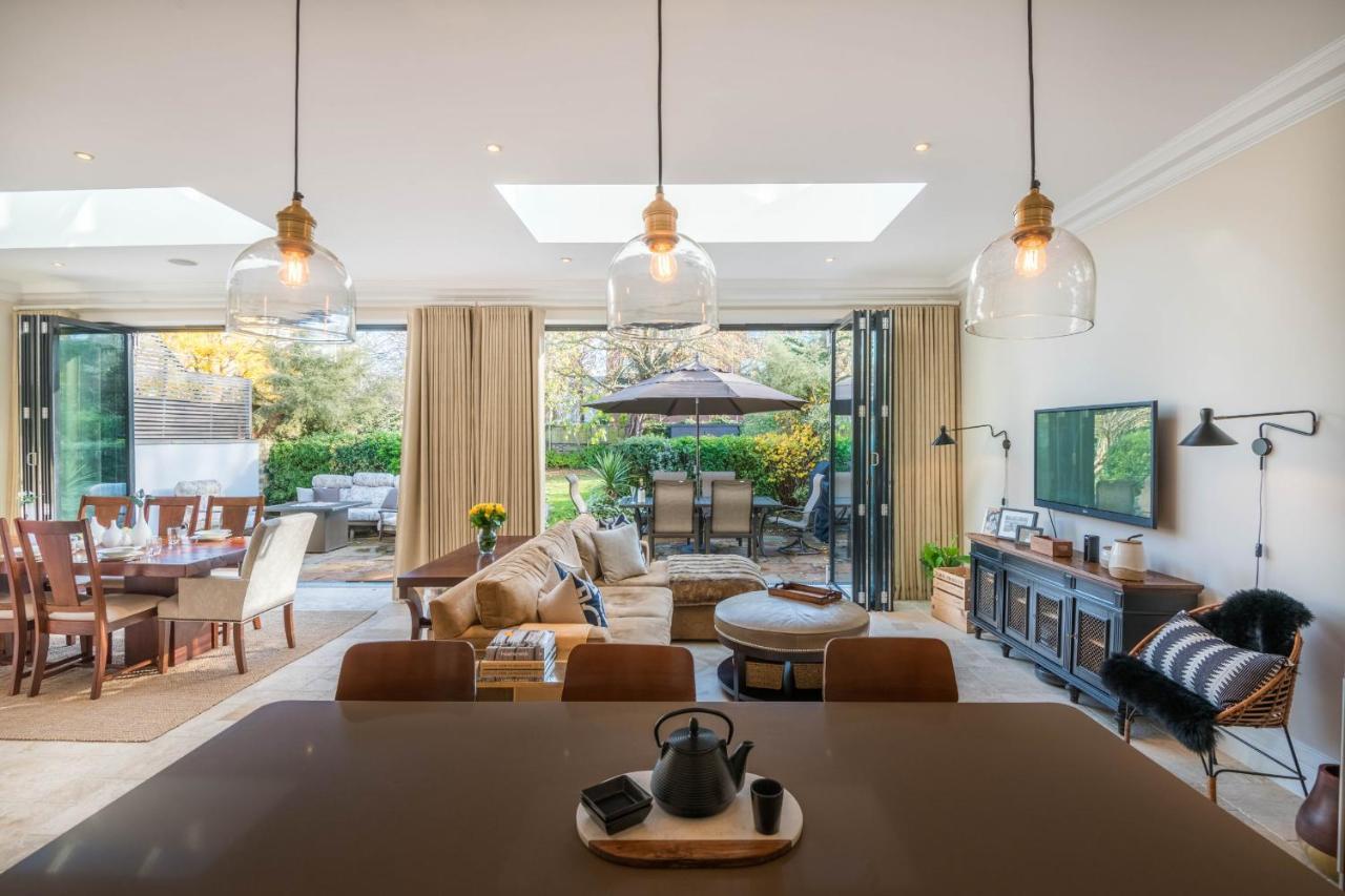 Breathtaking Putney Home With Gorgeous Garden Richmond  Kültér fotó