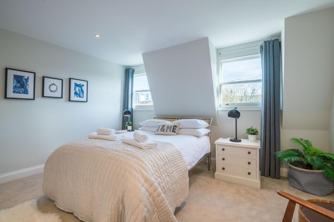 Breathtaking Putney Home With Gorgeous Garden Richmond  Kültér fotó